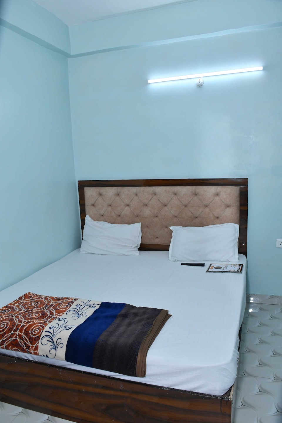 OYO Rr Galaxy, Barra Kanpur, Kanpur