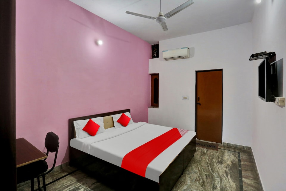 Hotel O Royal palace , Meerut, Meerut