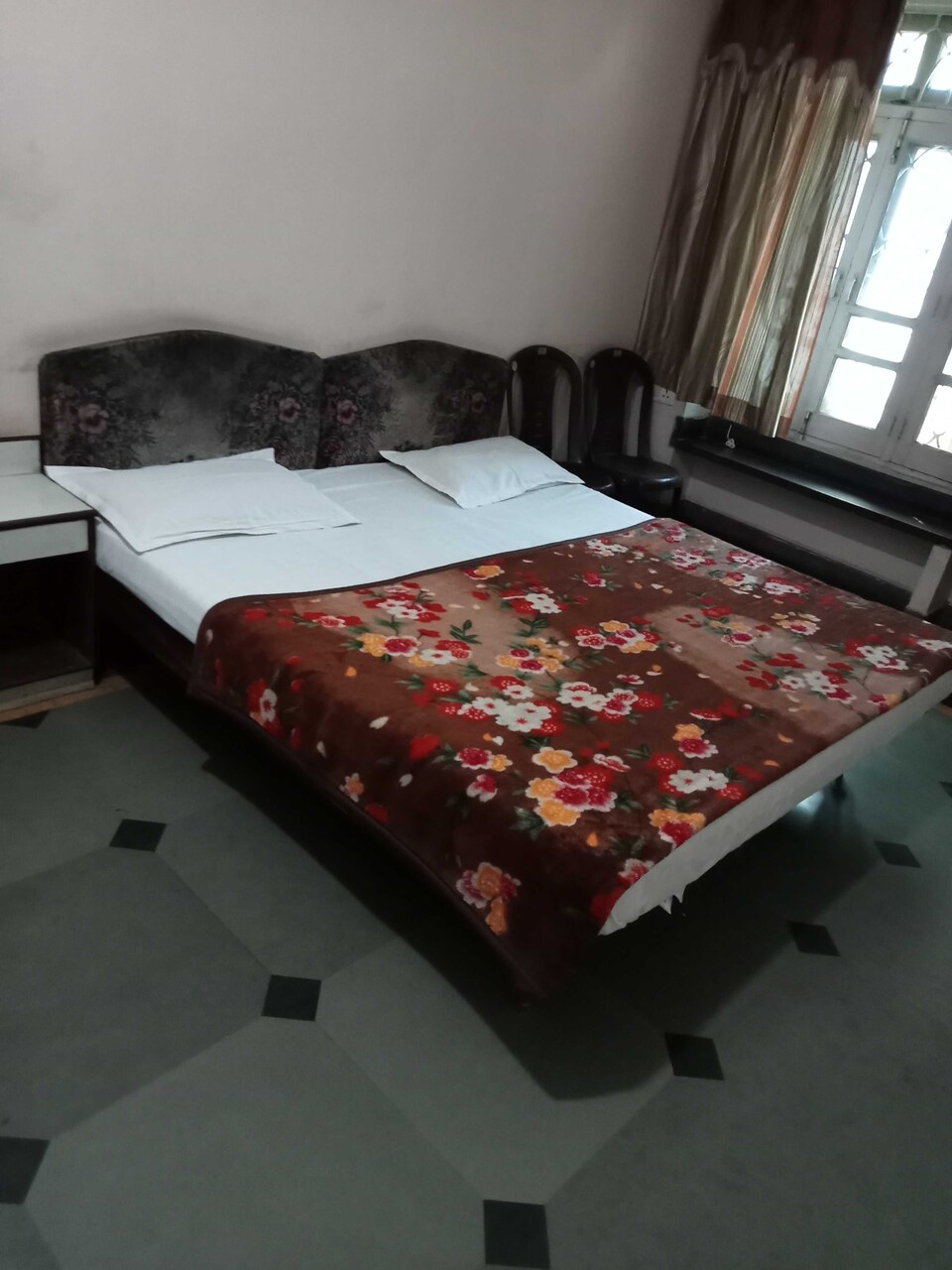 POP 81032J Hotel Sonika, Udaipur Central, Udaipur