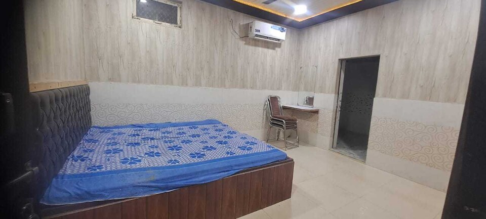 OYO Hotel Vishram, Greater Noida, Noida