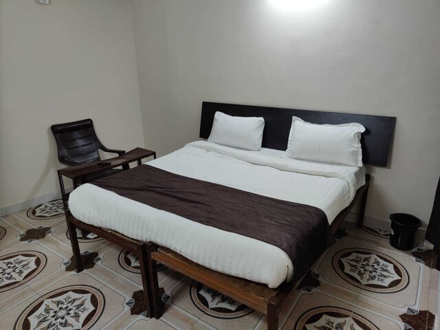 SPOT ON 81040 Hotel Sehaj