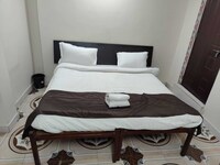 SPOT ON 81040 Hotel Sehaj