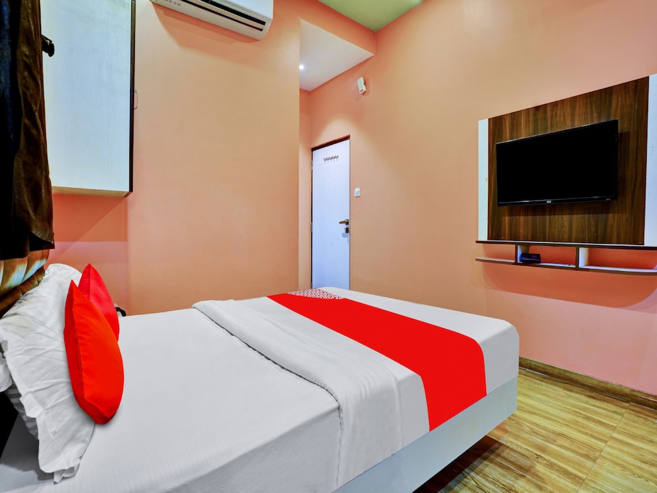 live on MUM1167, Mumbai International Airport, Mumbai