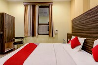 OYO Flagship 810458 Hotel Park Avenue