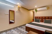 Hotel Awadh Court