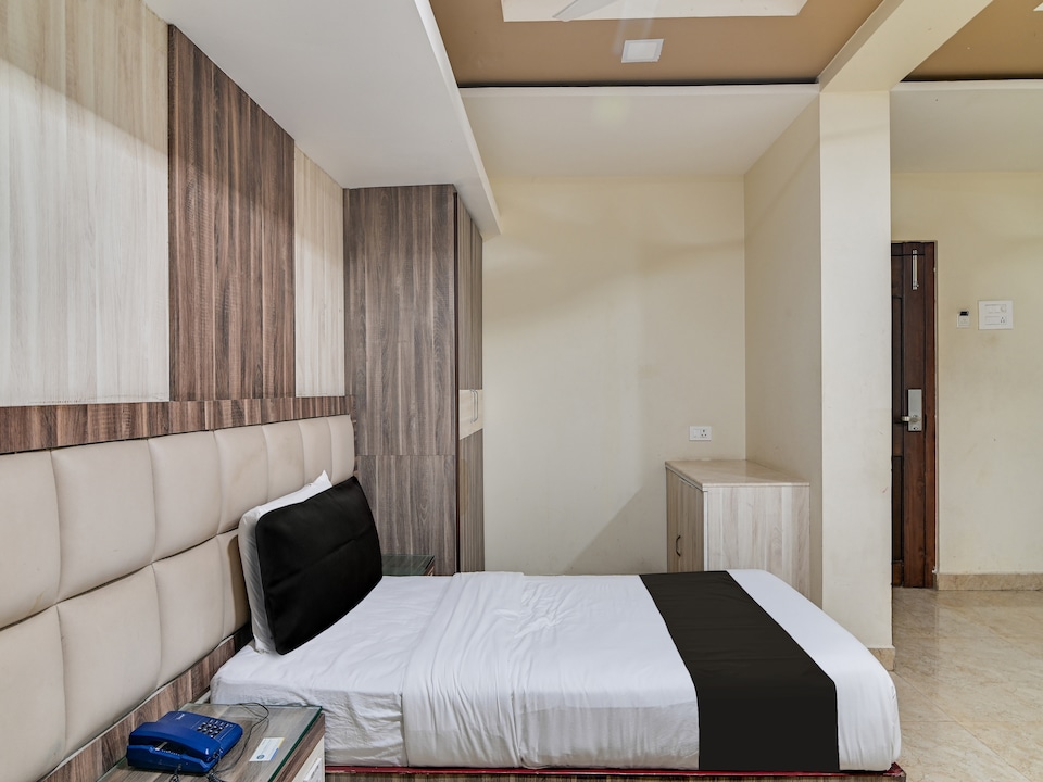 Collection O Hotel Chennai Palace, Central Chennai, Chennai