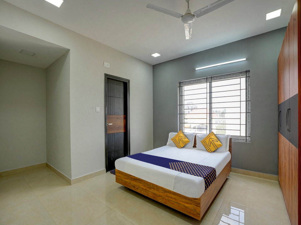 SPOT ON Helloworld Castle Prague, BTM Madiwala Bangalore, Bangalore