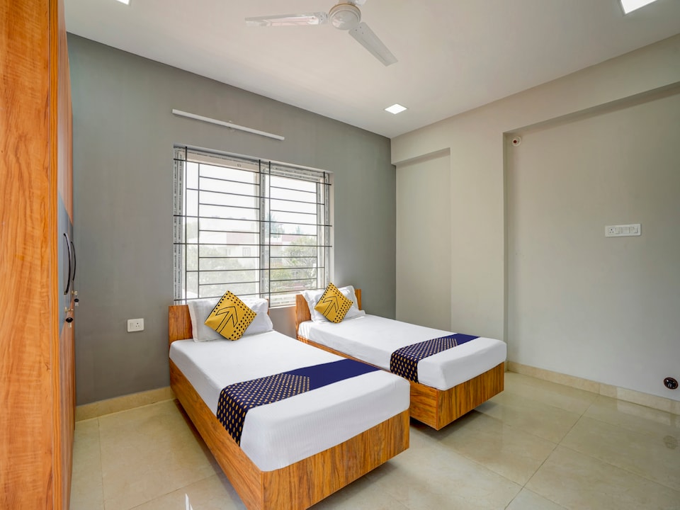 SPOT ON Helloworld Castle Prague, BTM Madiwala Bangalore, Bangalore