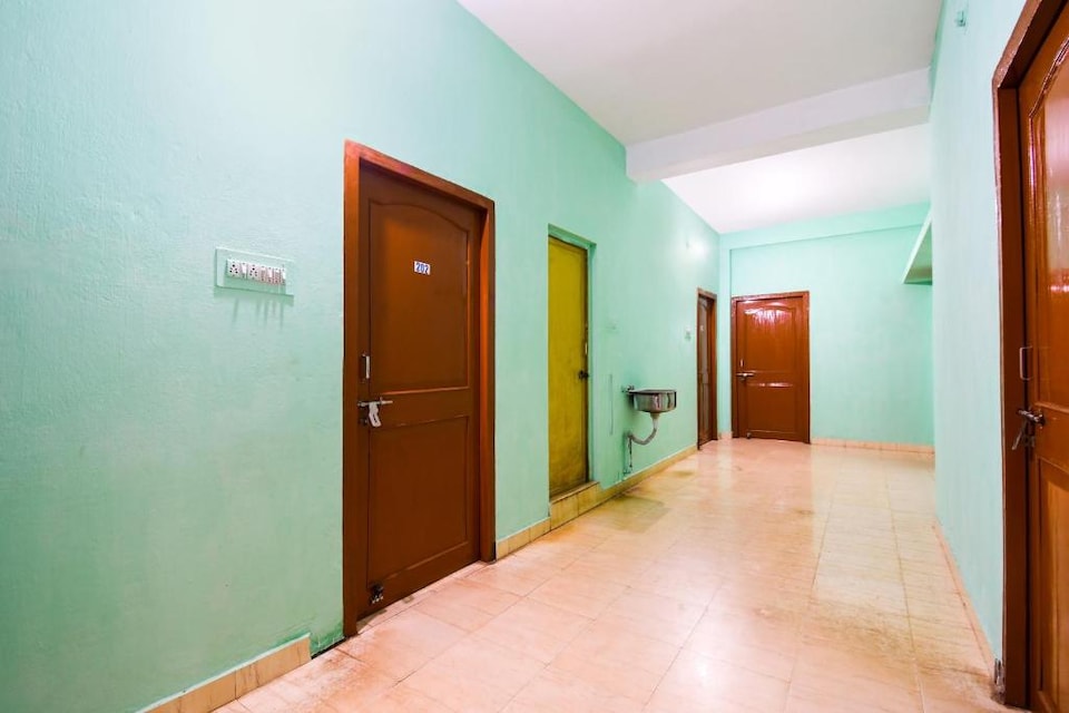 Hotel O Purple Inn Bahadalpur Railway Station, Khandagiri Bhubaneswar, Bhubaneswar