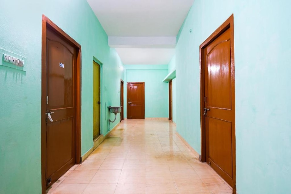 Hotel O Purple Inn Bahadalpur Railway Station, Khandagiri Bhubaneswar, Bhubaneswar