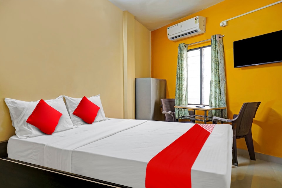 Hotel O Relaxe Lodge , Katraj Khed Shivapur Pune, Pune