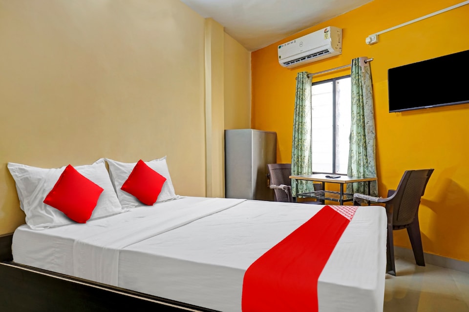 Hotel O Relaxe Lodge , Katraj Khed Shivapur Pune, Pune