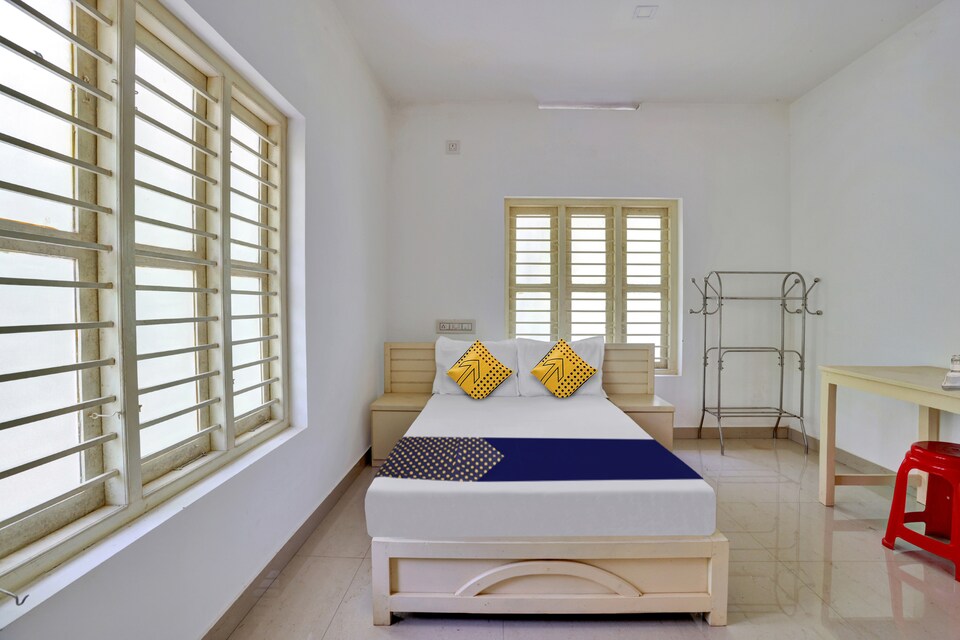 SPOT ON 810555 Fast Track Film Park White Fort, Kollam, Kollam