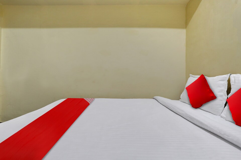 OYO Flagship 81056 Hotel Mandir Darshan, Godowlia, Varanasi