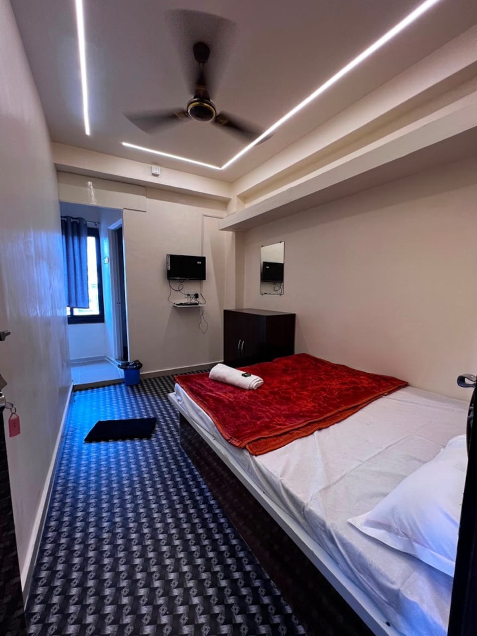 OYO 810569 Hotel MEET INN, Nashik, Nashik