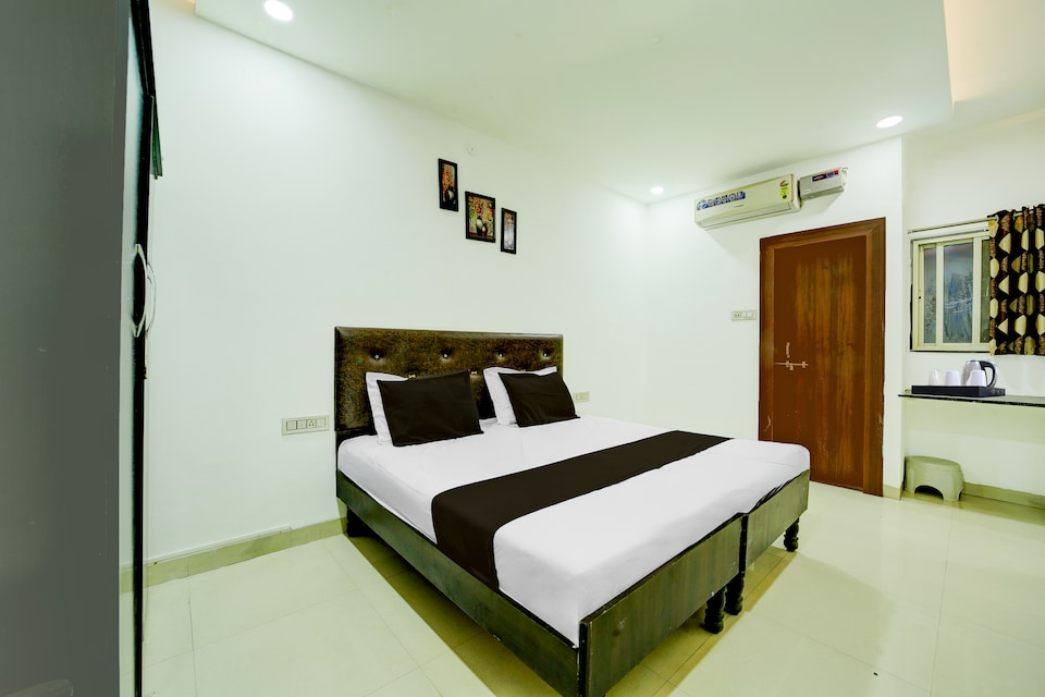 Super Collection O Passport Office Indore Formerly Rudraksh Inn, Vijay Nagar Indore, Indore