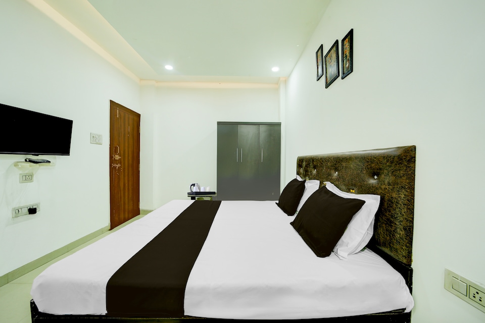 Super Collection O Passport Office Indore Formerly Rudraksh Inn, Vijay Nagar Indore, Indore