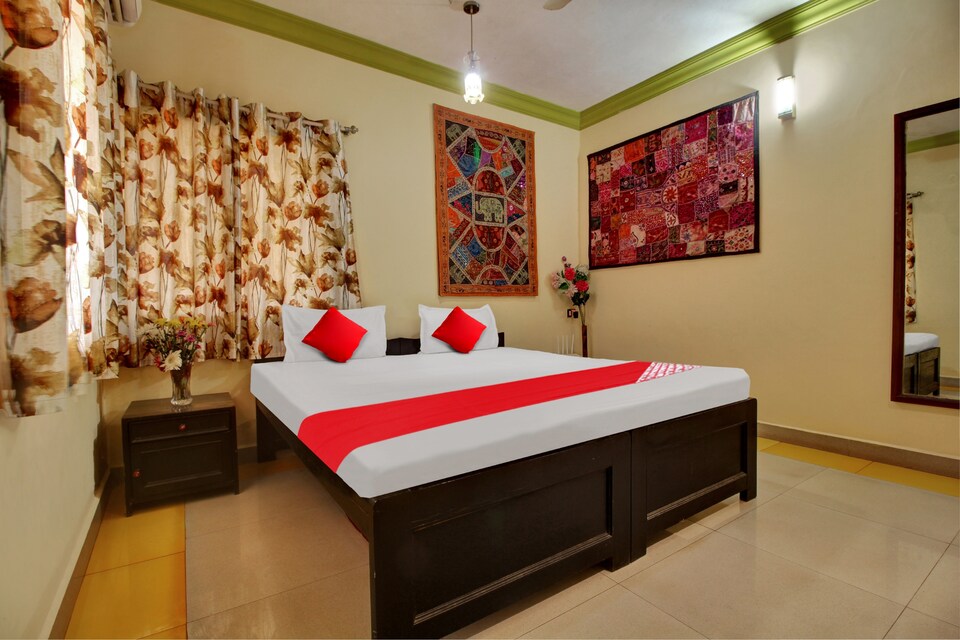 OYO Flagship 810586 Rose Guesthouse, Candolim Goa, Goa
