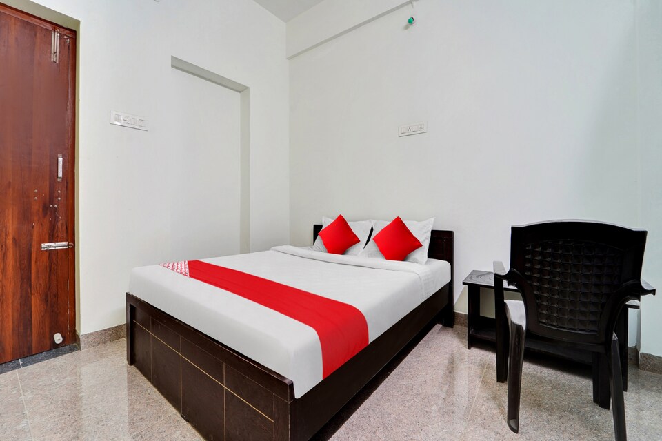 OYO Flagship 810632 Sri Krishna Inn, Ooty Town, Ooty