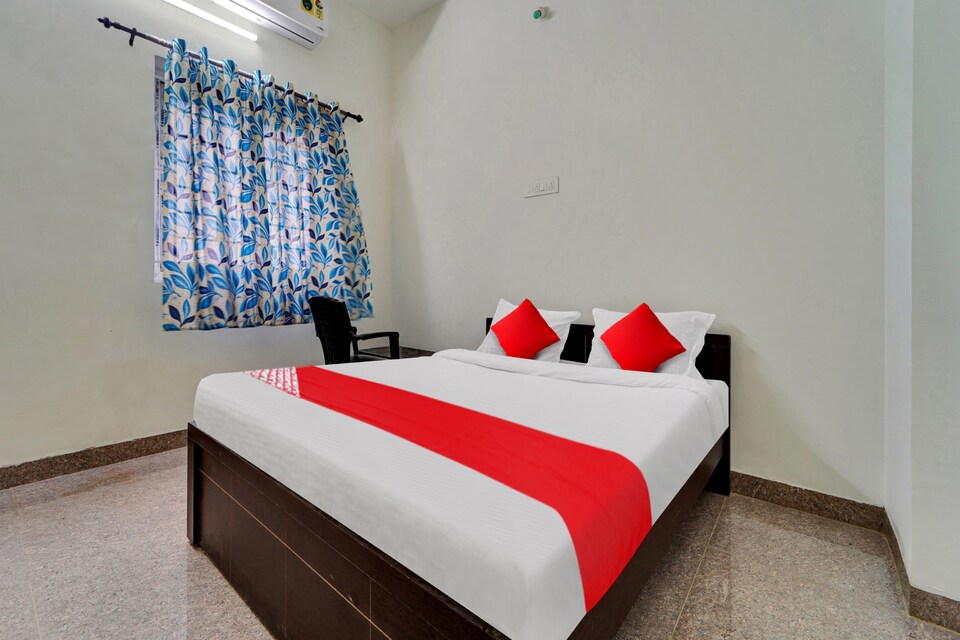 OYO Flagship 810632 Sri Krishna Inn, Ooty Town, Ooty