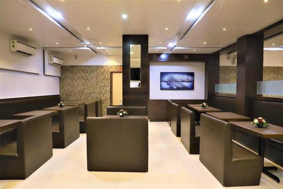 OYO 810638 Hotel Krishna Inn, Mumbai- Kalyan-Bhiwandi- Badalapur, Mumbai