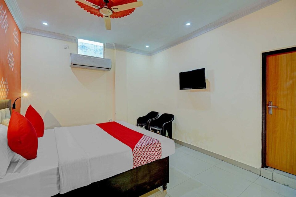 POP 81065F Hotel Sweet Valley , Greater Noida, Noida