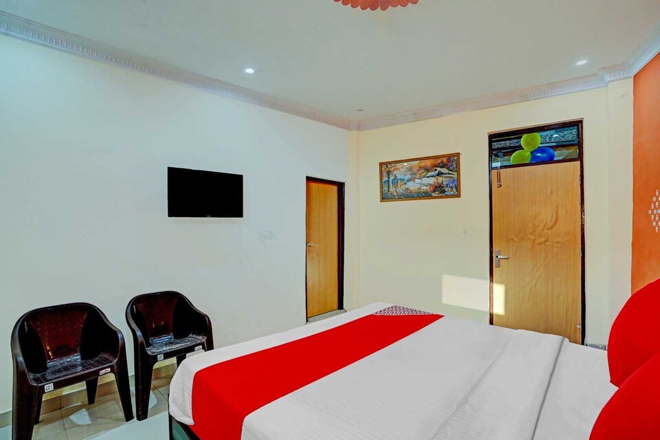 POP 81065F Hotel Sweet Valley , Greater Noida, Noida