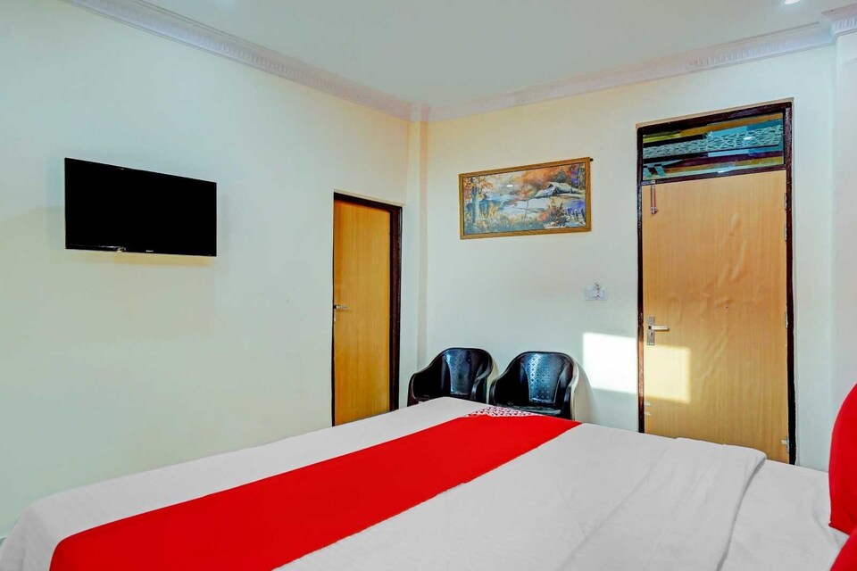 POP 81065F Hotel Sweet Valley , Greater Noida, Noida