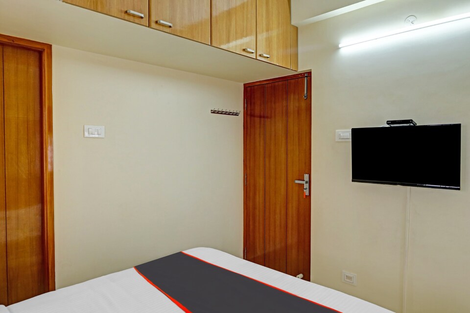 Collection O 810674 Gani Home Stay, Vadapalani Chennai, Chennai