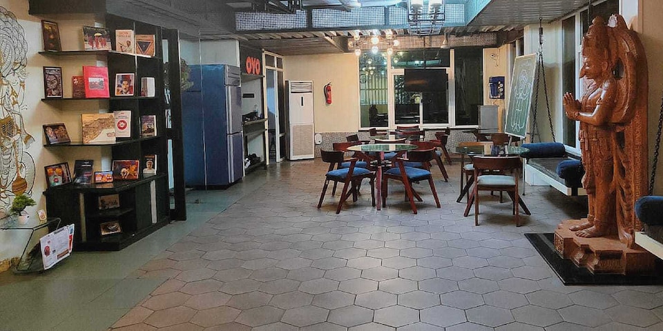 Super Collection O Vastukar Retreat, Bapuji Nagar, Bhubaneswar