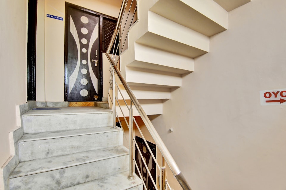 Hotel O Mayura Residency, Anand Vihar Delhi, Delhi