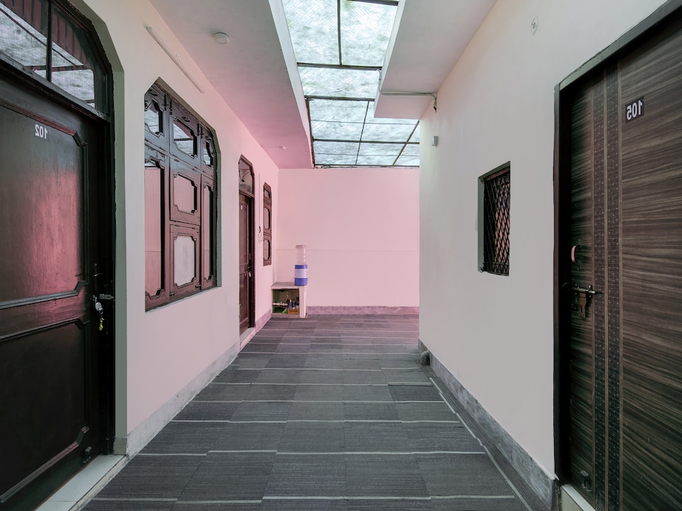 Hotel O D R Guest Inn, Kalkaji Delhi, Delhi