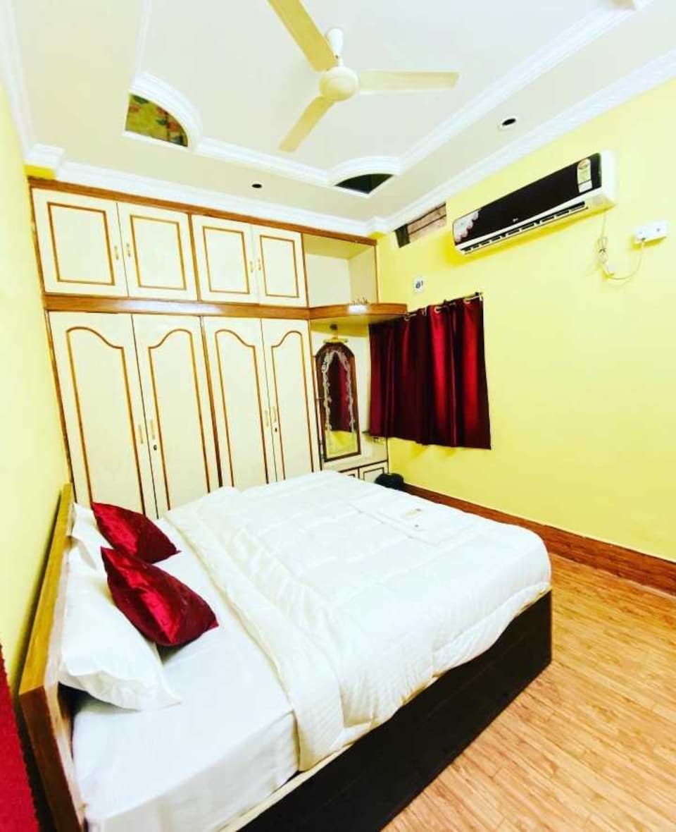 OYO Galaxy Guest House, Rewa, Rewa