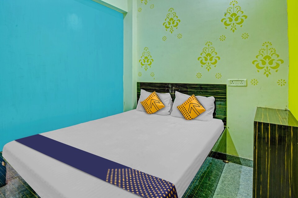 SPOT ON 810833 Sky Villa Hotel, Anisabad, Patna