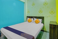 SPOT ON 810833 Sky Villa Hotel