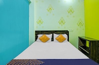 SPOT ON 810833 Sky Villa Hotel