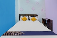 SPOT ON 810833 Sky Villa Hotel