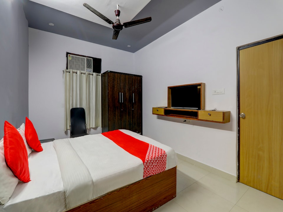 Live on LCK2325, Gomti Nagar Lucknow, Lucknow