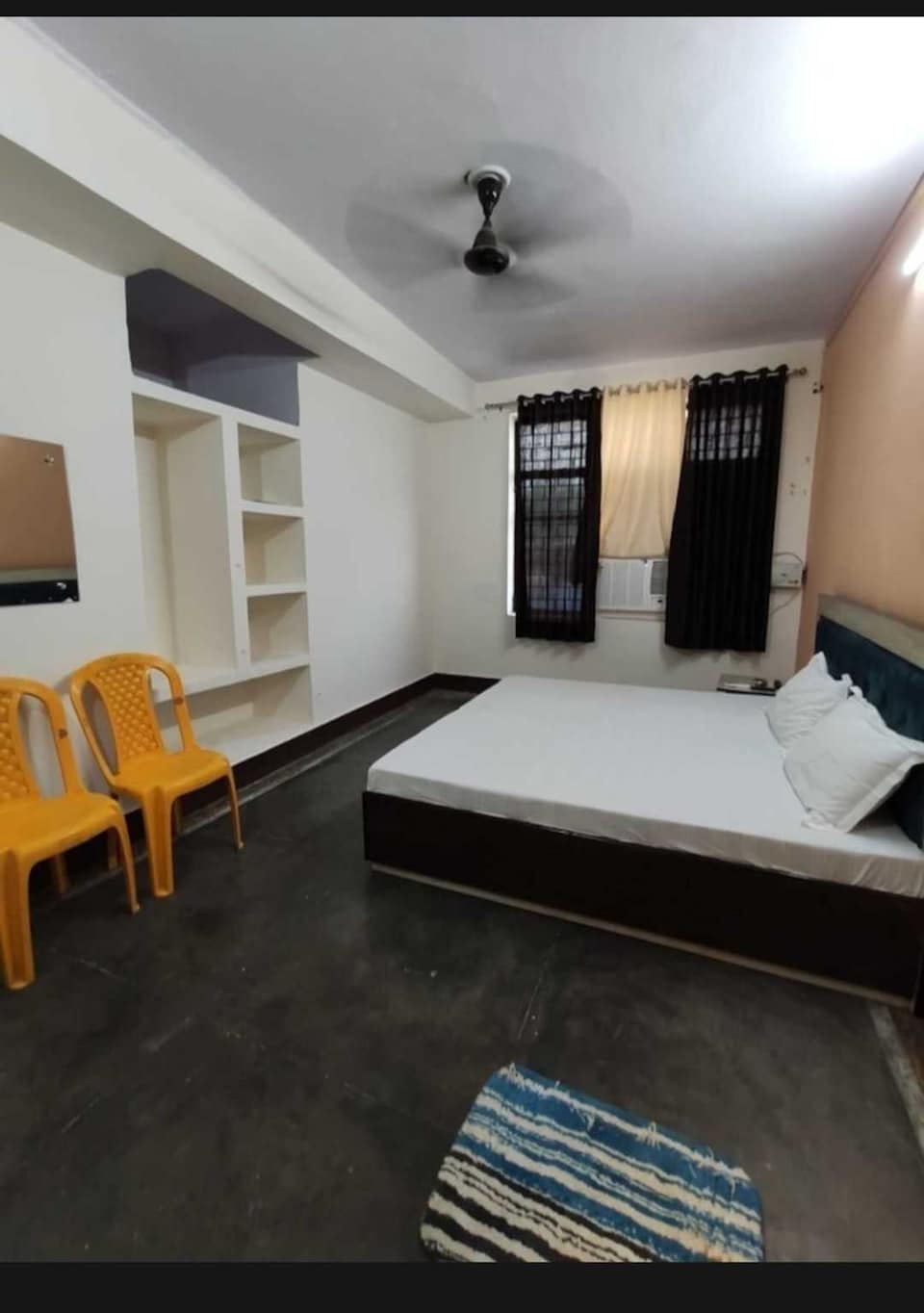 Hotel O by OYO Relax Inn, Hathras, Hathras