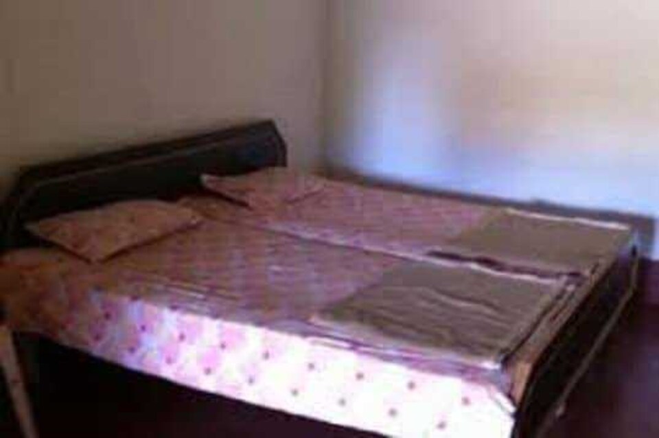 POP HOME 81088E Homestay, Vytilla Kochi, Kochi