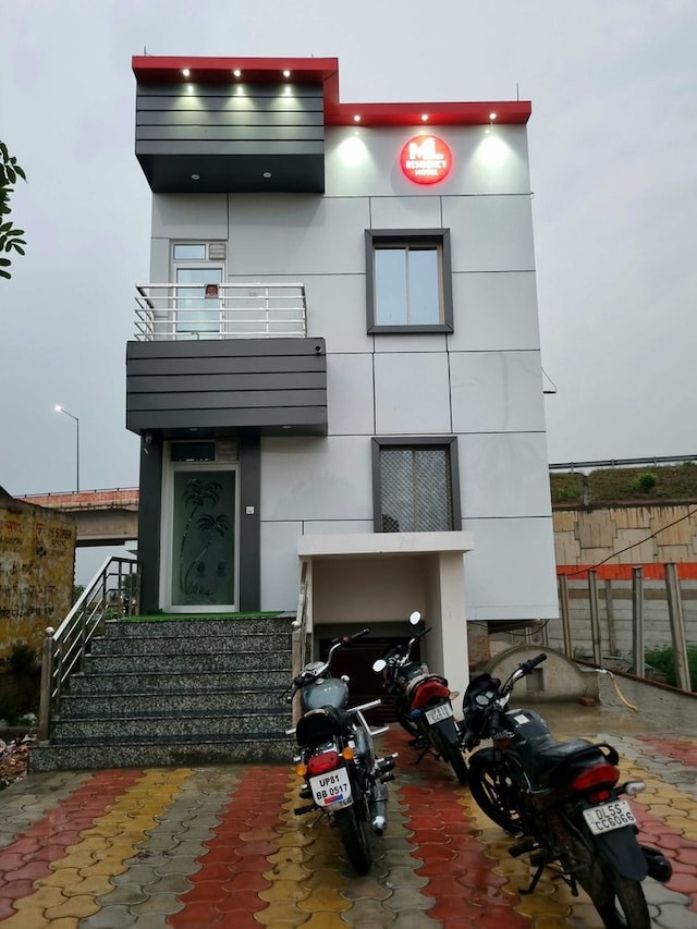 Hotel O 810903 Hotel Ml Residency