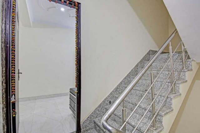 OYO Flagship 810917 Hotel G Stays