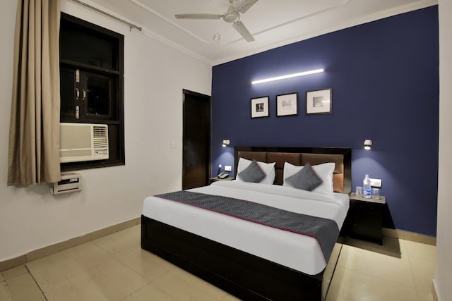 Super Townhouse Saket Residency Near Saket Metro