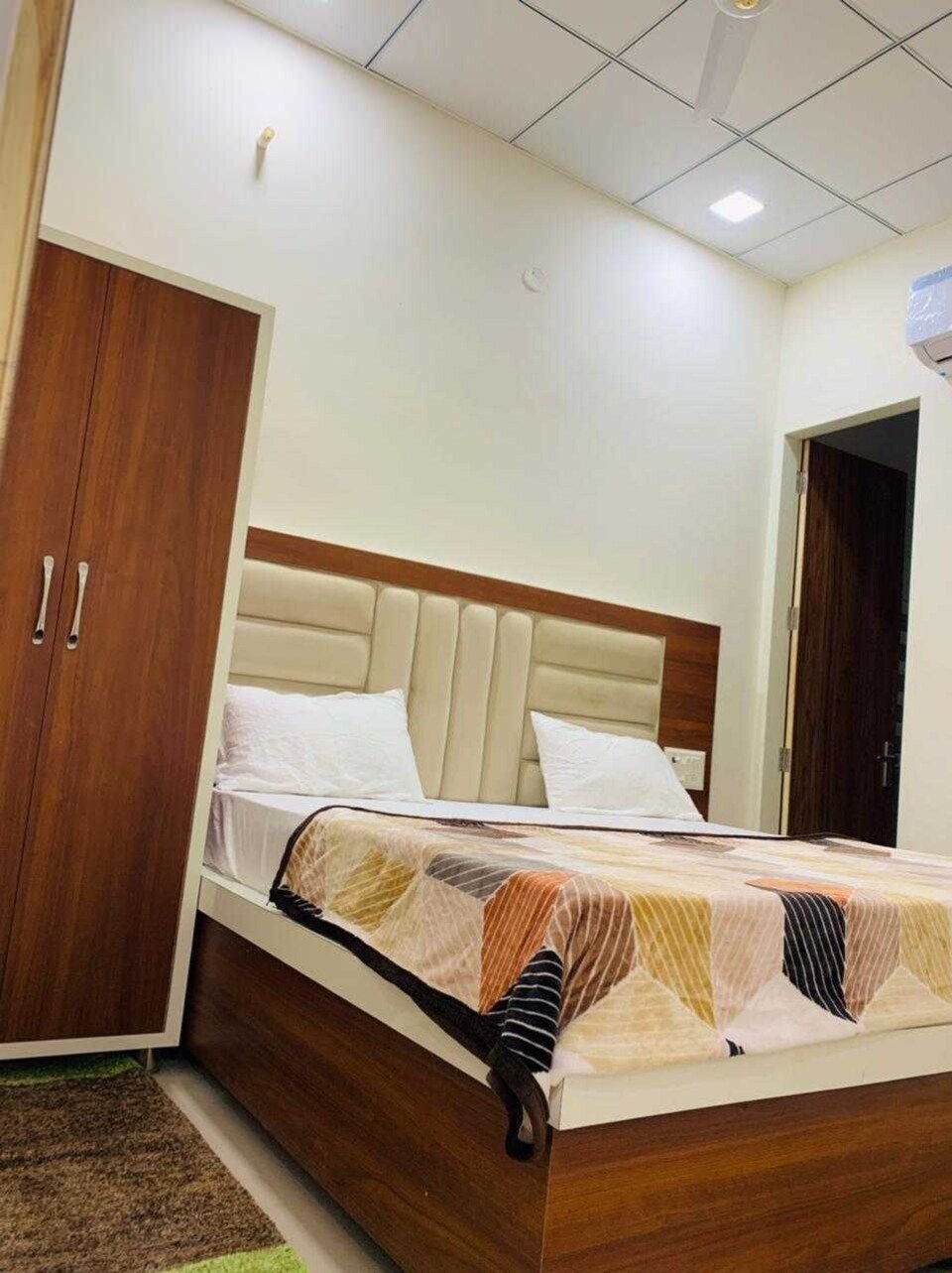 OYO 810946 The Luxuryville, Bibi Wala Road Bathinda, Bathinda