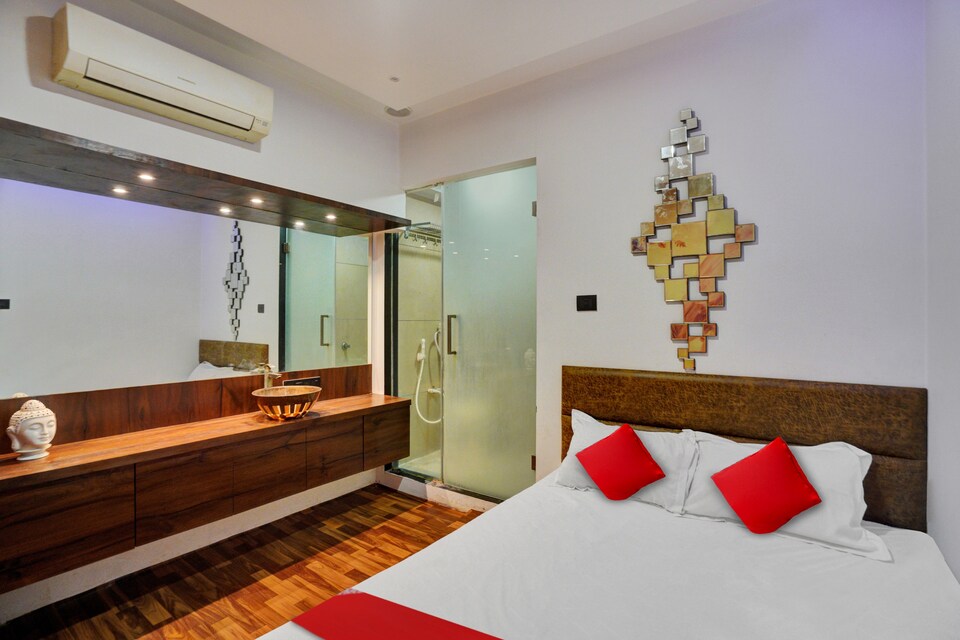 OYO Flagship 810959 Hotel Premium Inn, Airport Surat, Surat