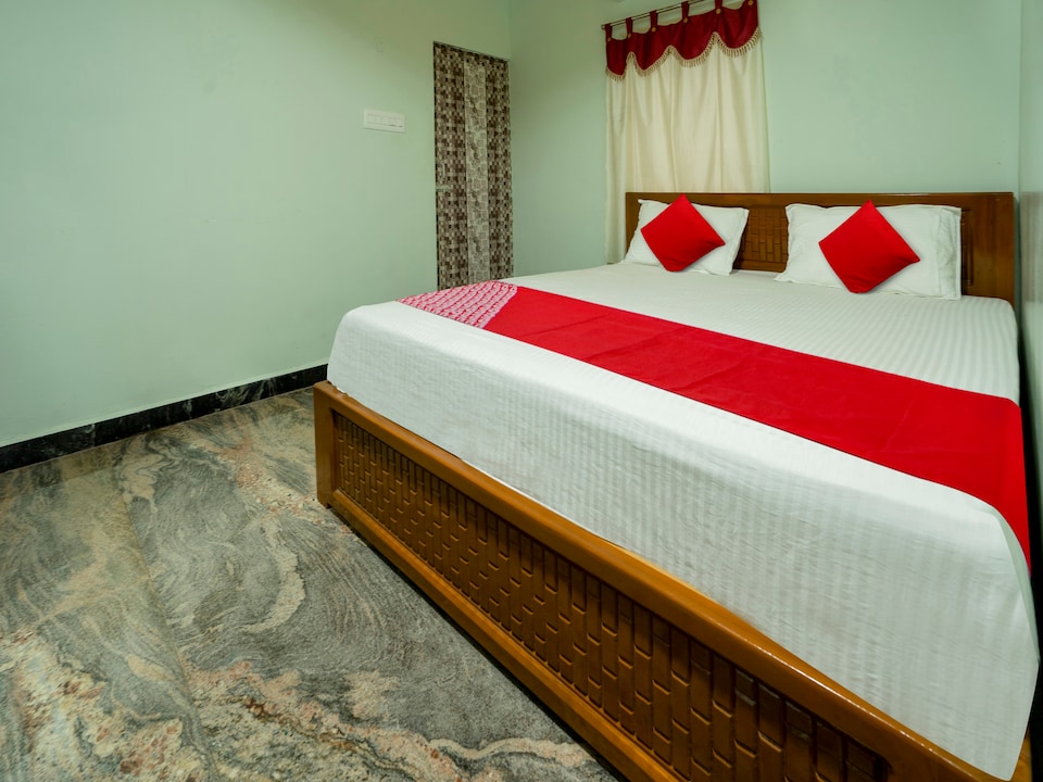 OYO Flagship 810962 Royal Vysya, Trichy, Trichy