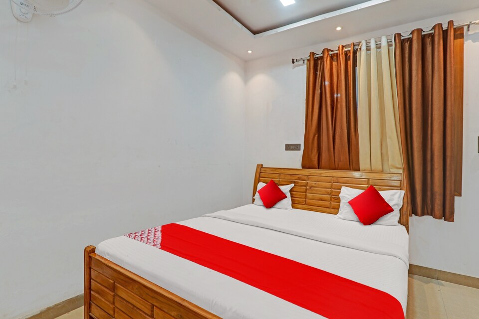 OYO Flagship 810995 Shri Niketan, Rambagh Allahabad, Prayagraj