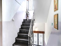 Hotel O Kaligambal illam