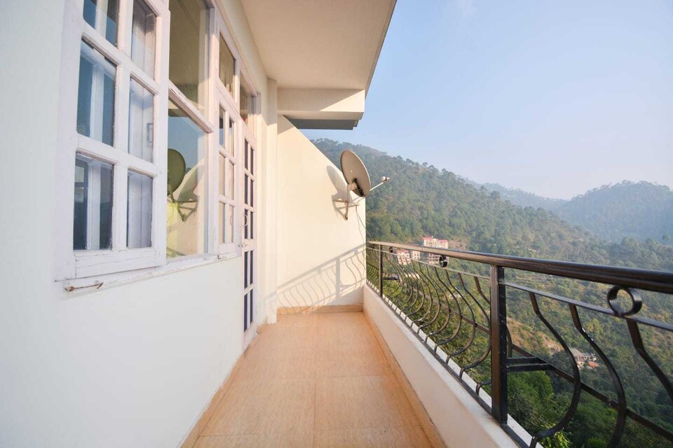 OYO Home 810999 Shiv Niwas, Kasauli, Kasauli