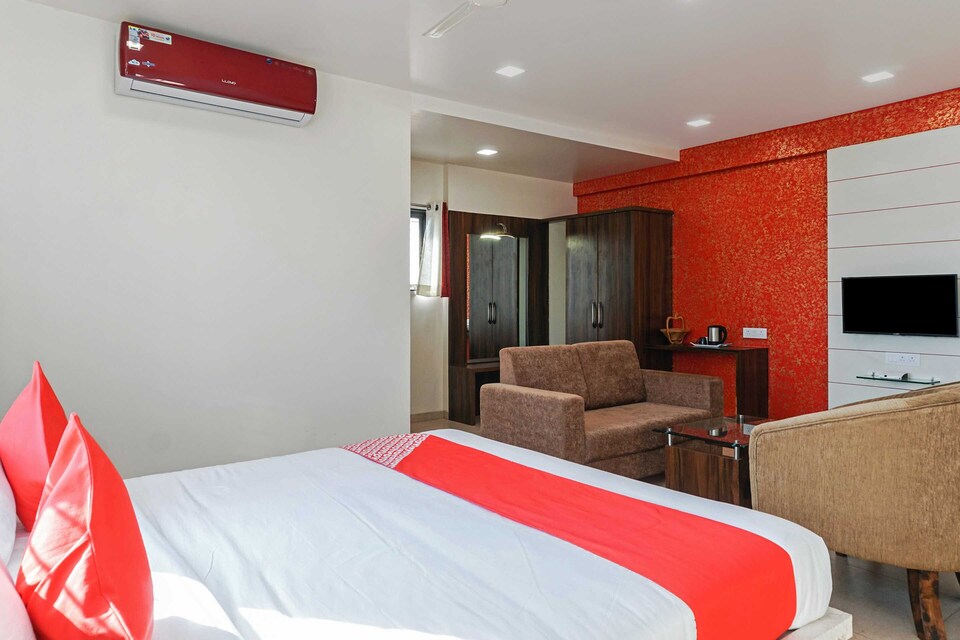 Collection O 811005 Hotel Karishma Palace, Ahmednagar, Ahmednagar